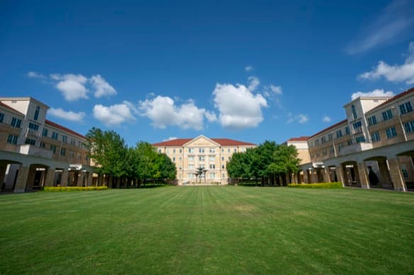 Scharbauer Hall facing the Campus Commons, Spring 2021. Photo credit: Jeffrey McWhorter | TCU Marketing & Communication