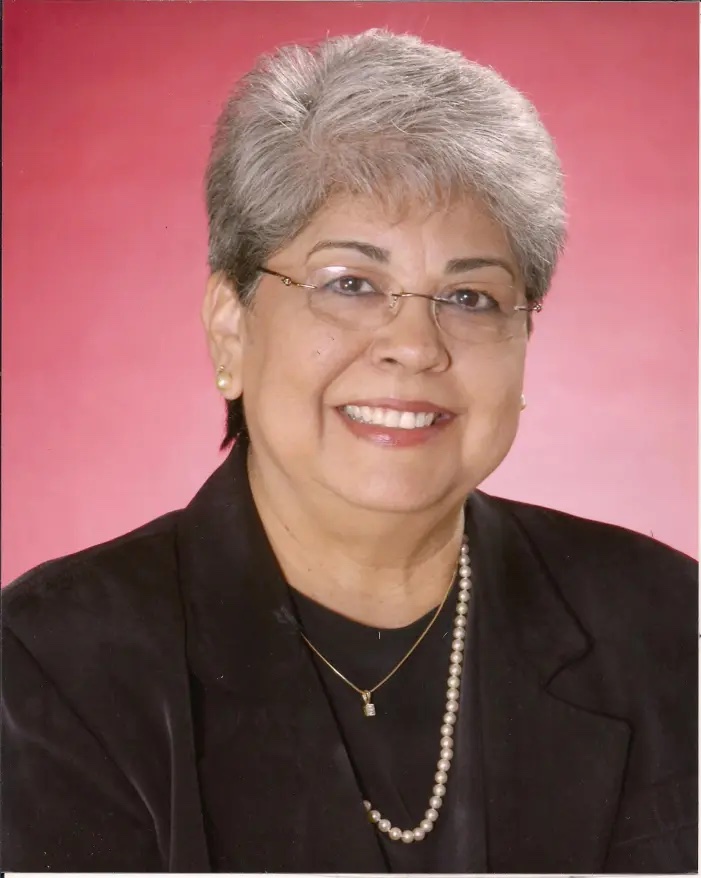 Rita Rodriguez-Utt, retired Fort Worth attorney and founding HOLA member